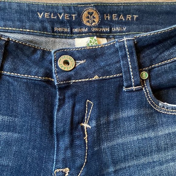 Velvet Heart Kate Skinny Jeans - Picture 2 of 8